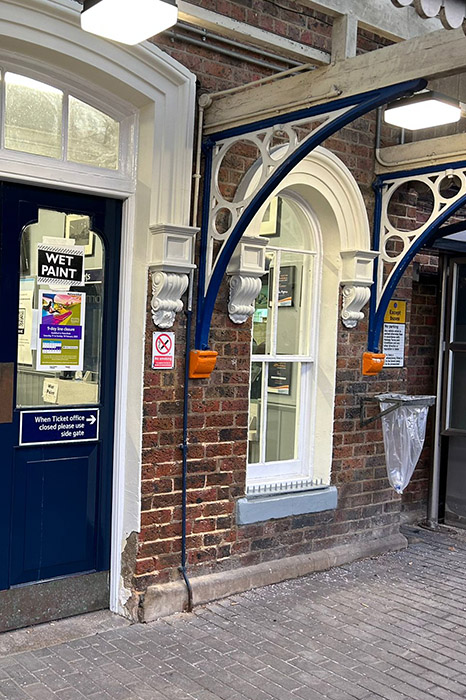 Haslemere Train Station - TES Interiors